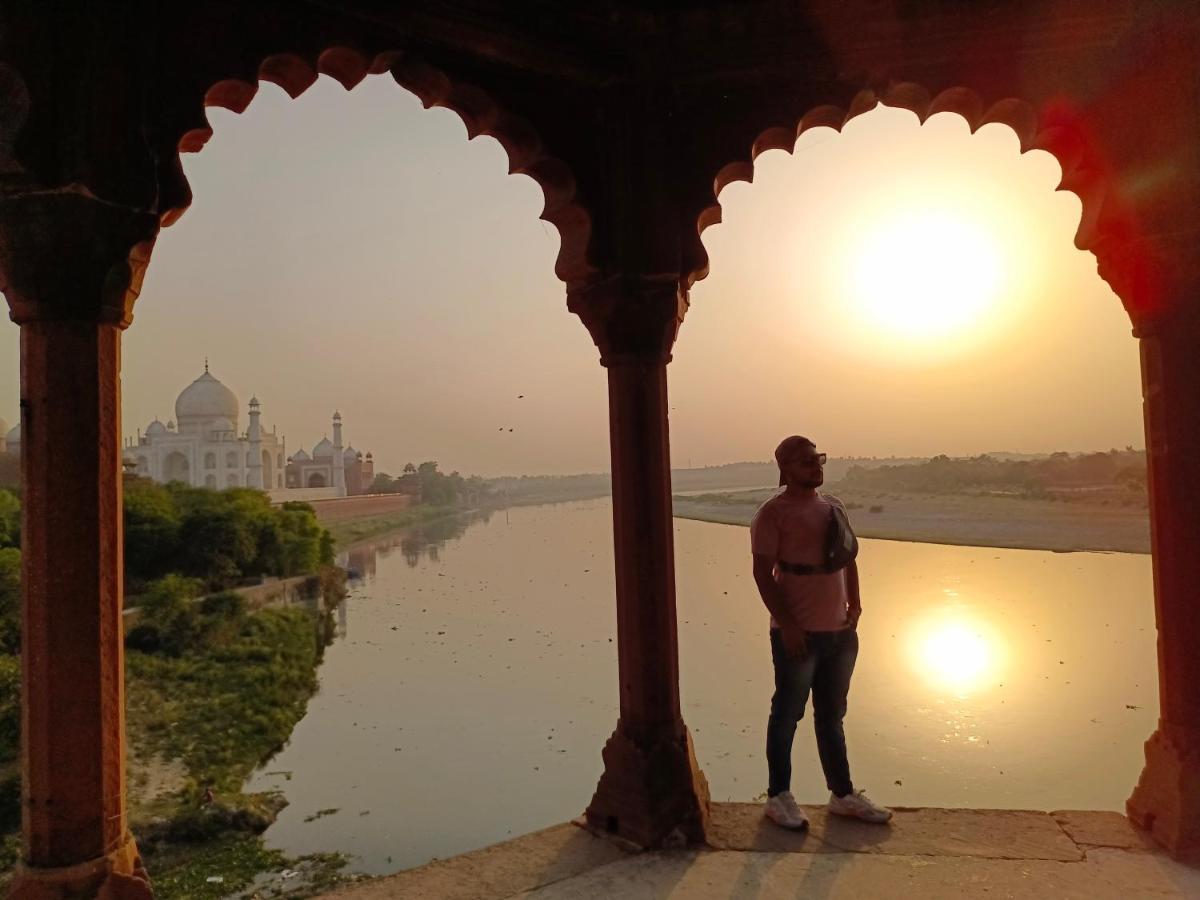 Hotel India Inn Walking Distance From Taj Mahal-- Rooftop Taj Mahal View Agra  Eksteriør bilde