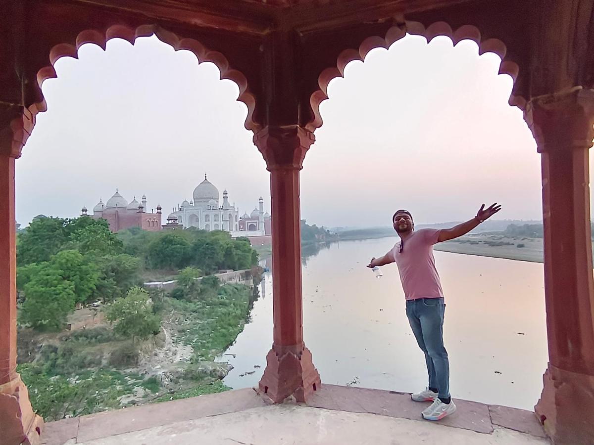 Hotel India Inn Walking Distance From Taj Mahal-- Rooftop Taj Mahal View Agra  Eksteriør bilde