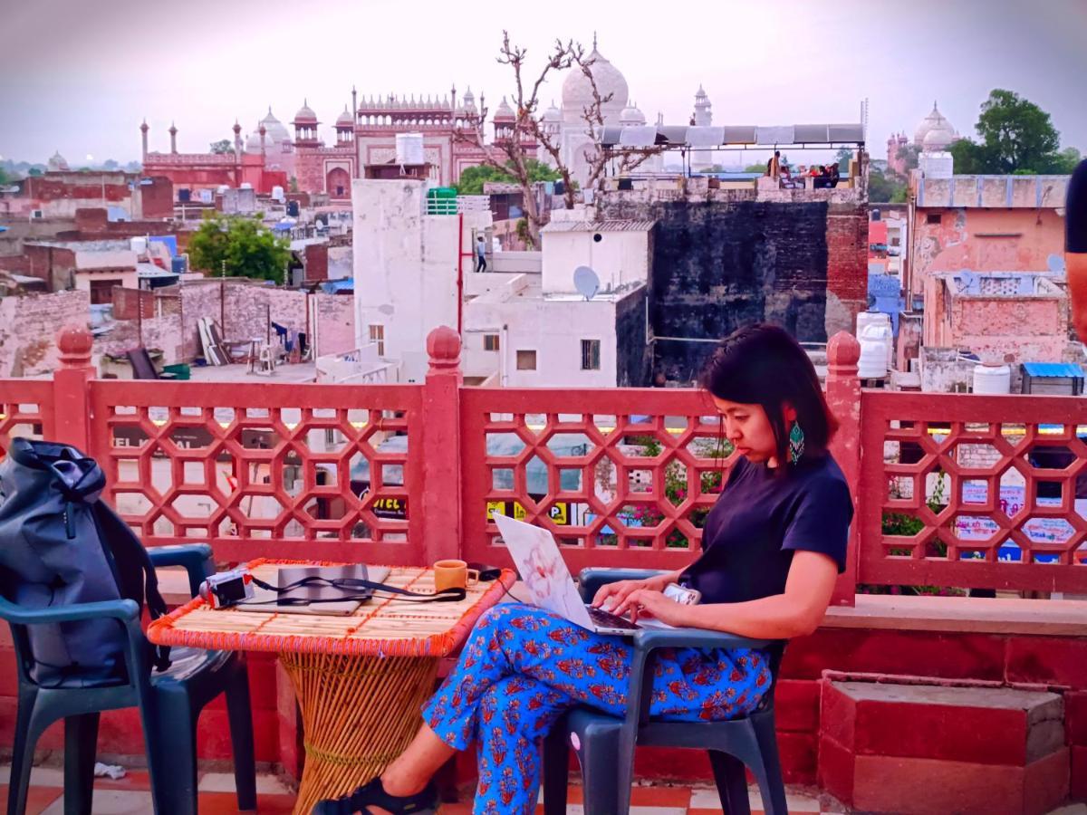 Hotel India Inn Walking Distance From Taj Mahal-- Rooftop Taj Mahal View Agra  Eksteriør bilde