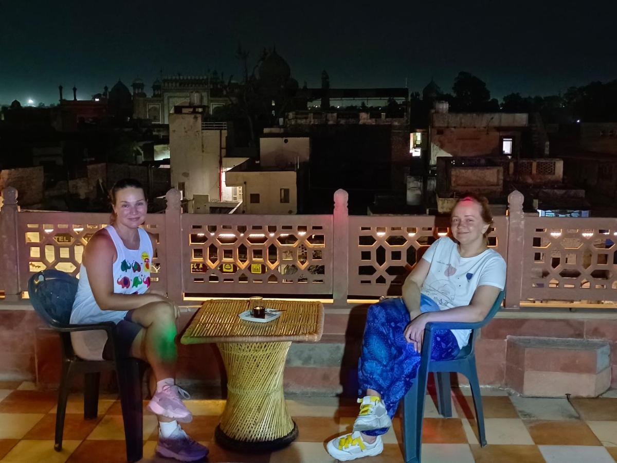 Hotel India Inn Walking Distance From Taj Mahal-- Rooftop Taj Mahal View Agra  Eksteriør bilde