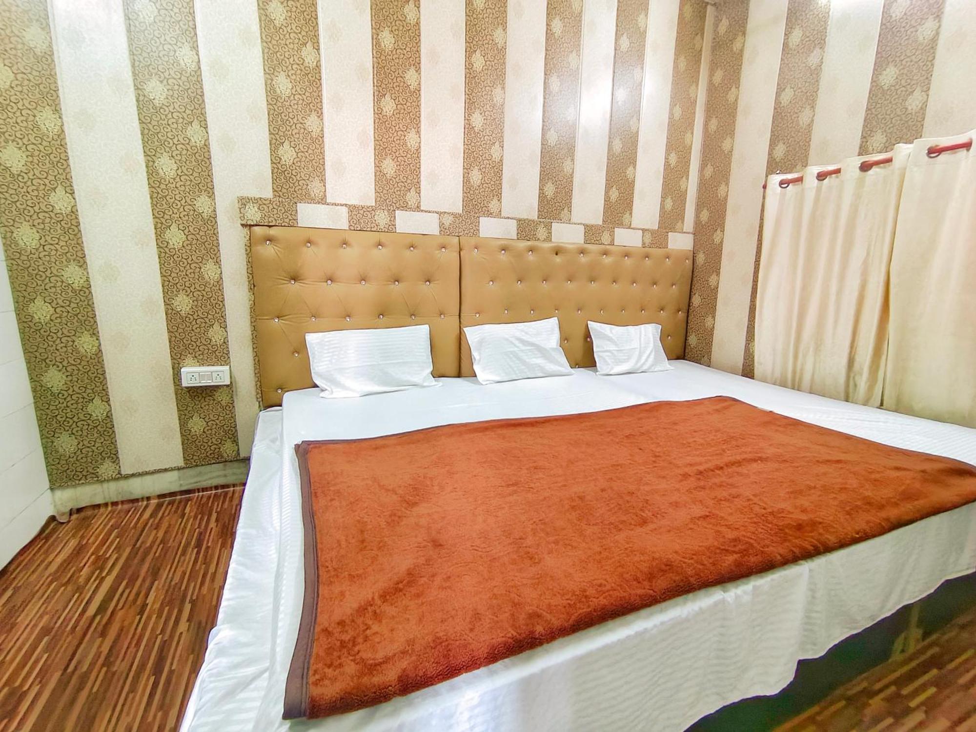 Hotel India Inn Walking Distance From Taj Mahal-- Rooftop Taj Mahal View Agra  Eksteriør bilde