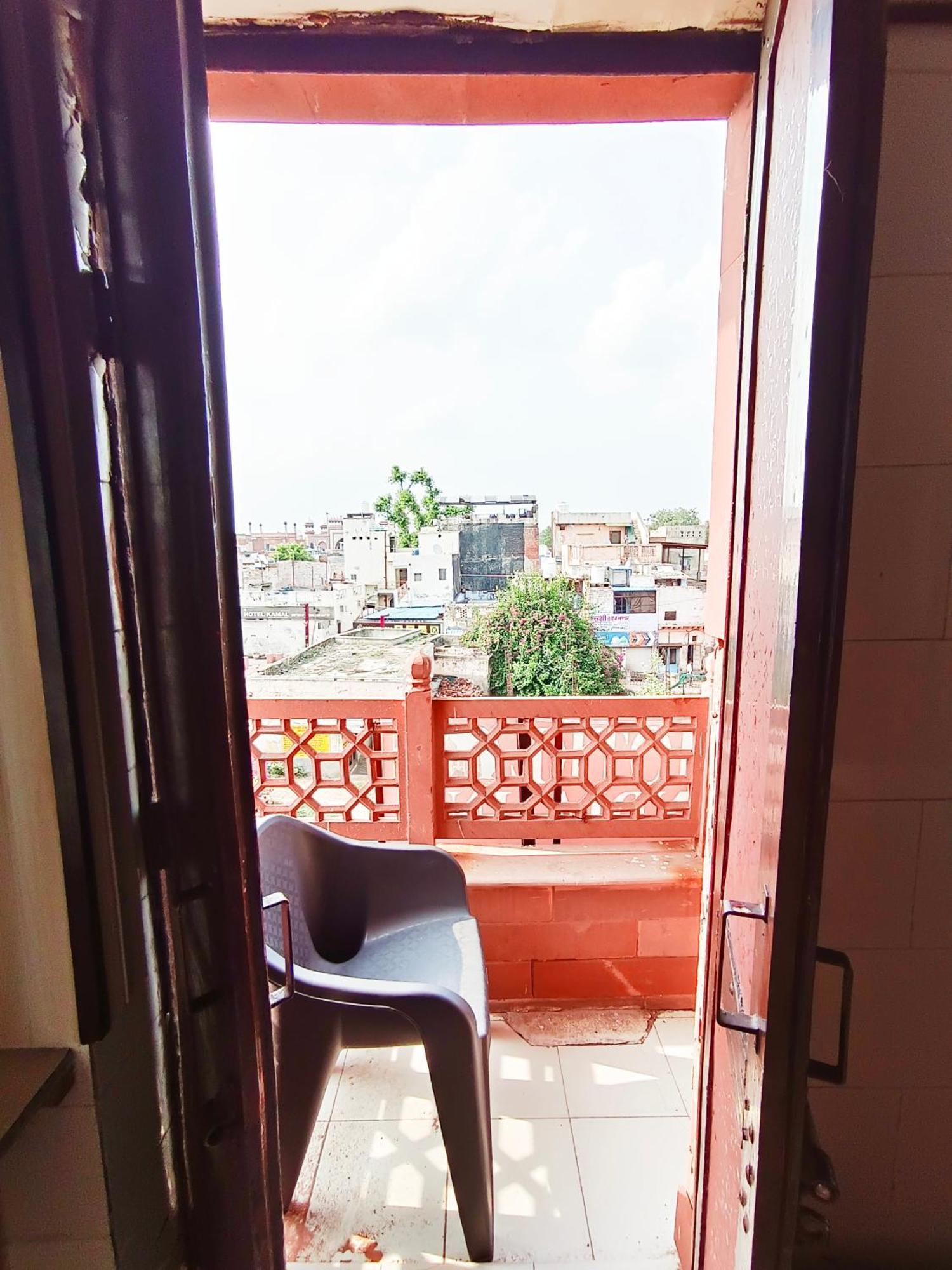 Hotel India Inn Walking Distance From Taj Mahal-- Rooftop Taj Mahal View Agra  Rom bilde